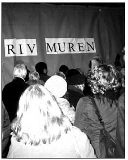 Fra aksjonen Riv muren!